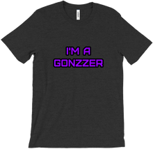 Playera manga corta con frase I'M A GONZZER morada