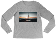 long-sleeve-tee pole