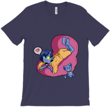 Cozy throne T-shirt
