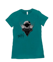 B/W Nova Women's Tee