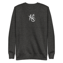 Kanon XO Embroidered Crewneck